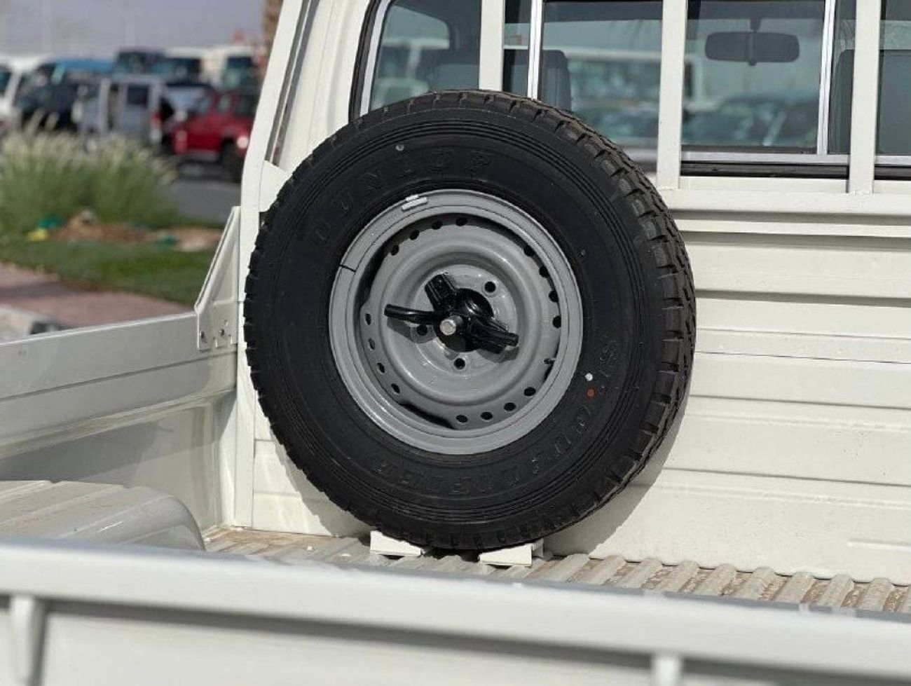 Toyota Land Cruiser Pick Up LC79 S/C 4.0L PTR M/T // 2025 // STANDERD OPTION // SPECIAL OFFER // BY FORMULA AUTO // FOR EXPORT