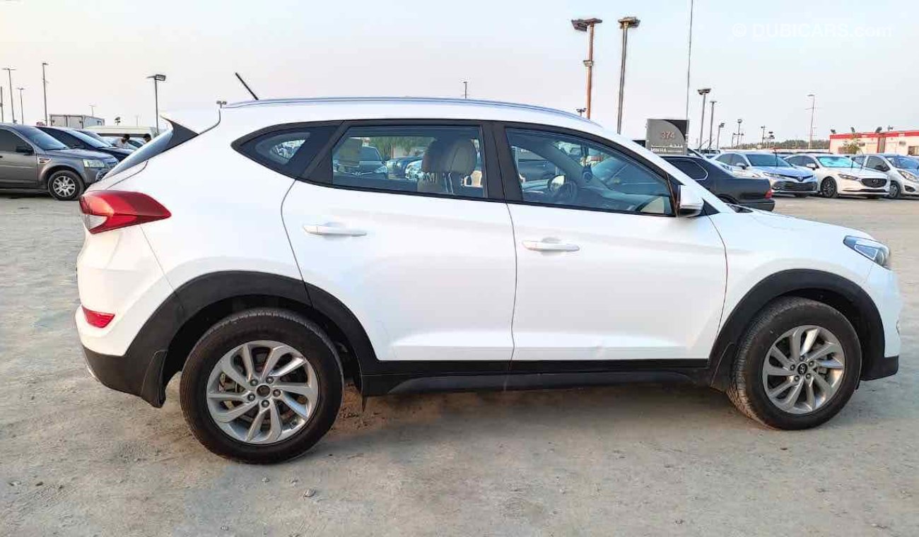 Hyundai Tucson خليجي بدون صبغ GCC Original paint