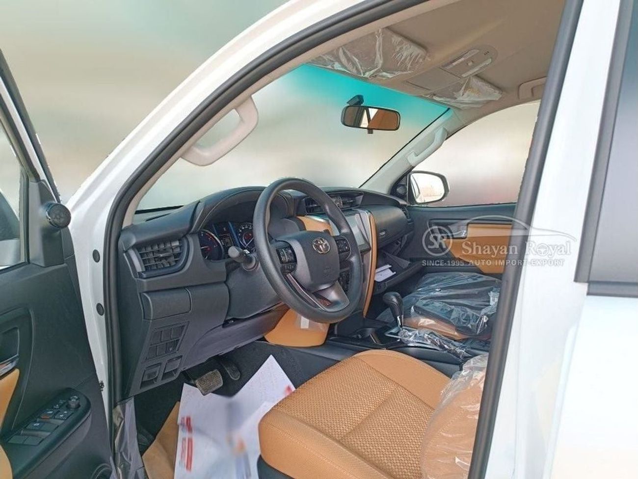 تويوتا فورتونر LHD 2.4L DSL-E 4WD AT 2025MY