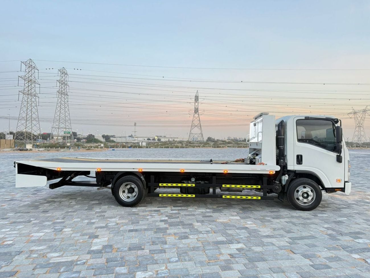 Isuzu NPR 85