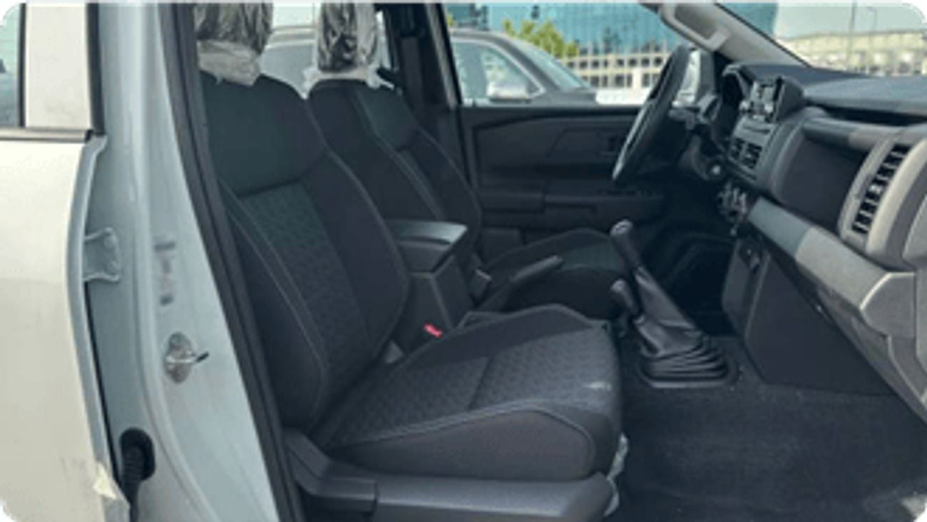 Mitsubishi L200 Mitsubishi L200 GLX Double Cab Petrol 2.4L