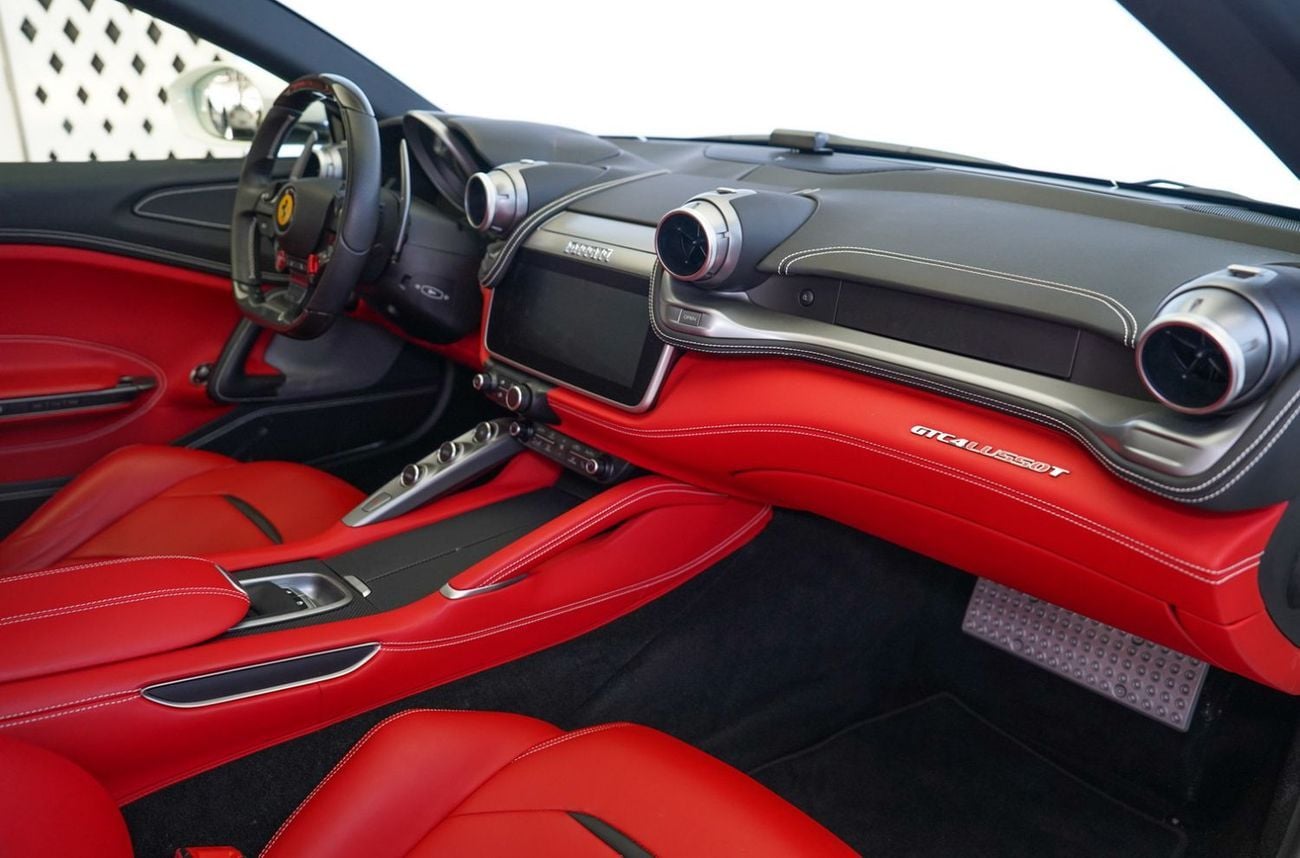 Ferrari GTC4 Lusso T