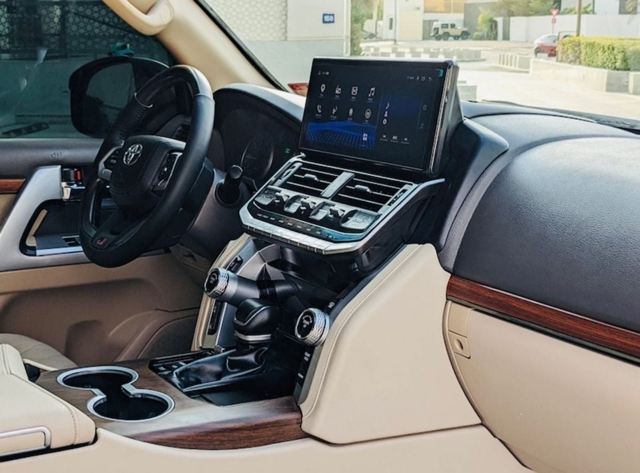 Toyota Land Cruiser GXR 60th Anniversary 4.0L Toyota landcuriser Years 2016 GXR V6 full option 4.0L upgrade interior & e