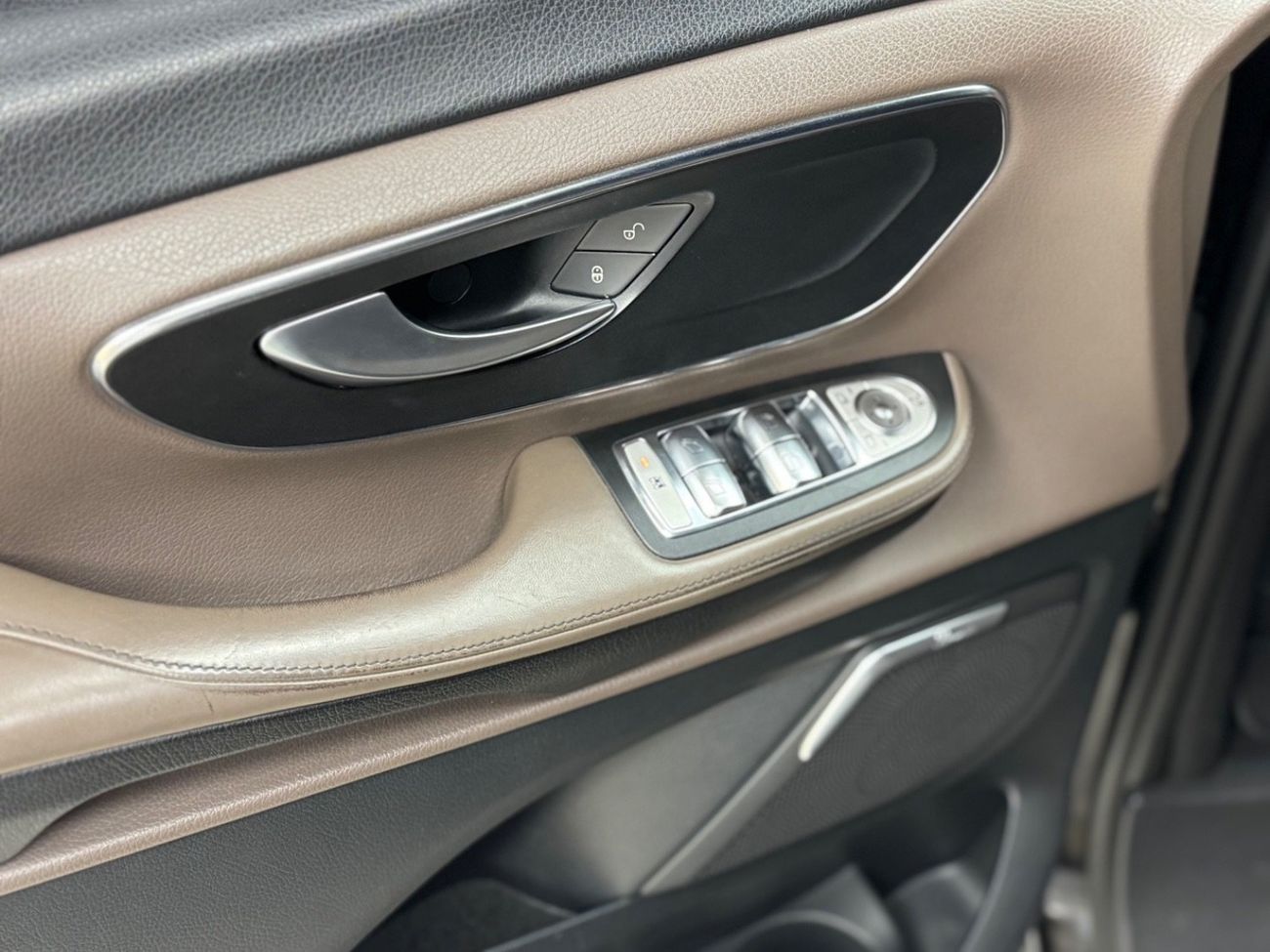 مرسيدس بنز V 250 Std 2.1L