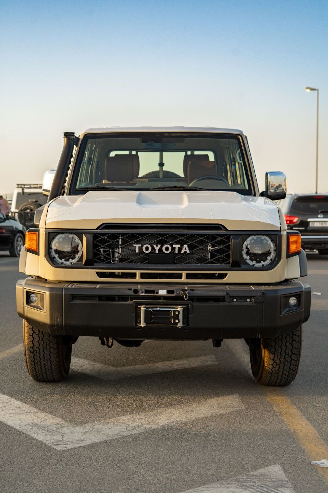 Toyota Land Cruiser Pick Up LC79 DC 2.8L T/DSL LX-Z1 A/T 2025YM | 5 Seats | 4 Doors