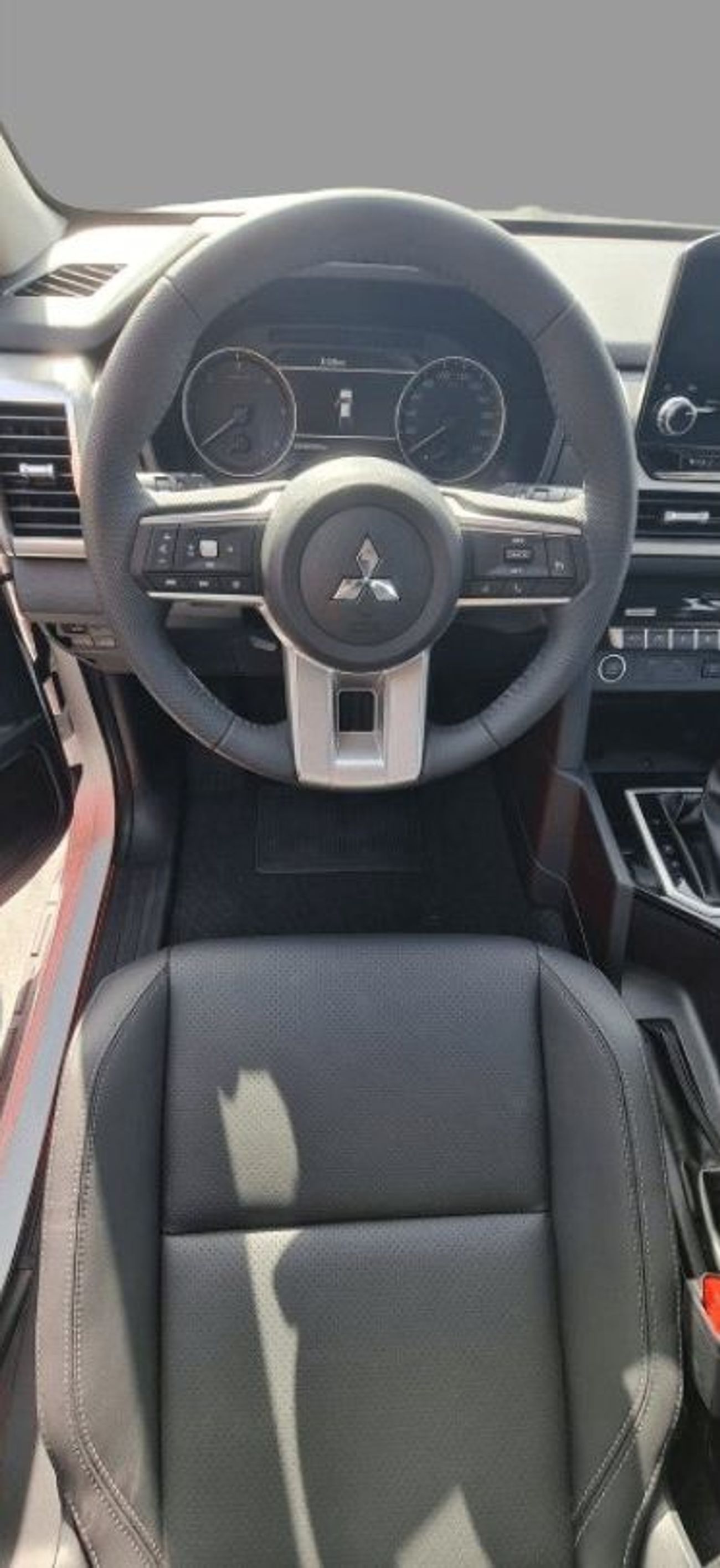 Mitsubishi L200 MITSUBISHI L200 TRITON 148 HP FULL OPTION , GCC SPORTERO