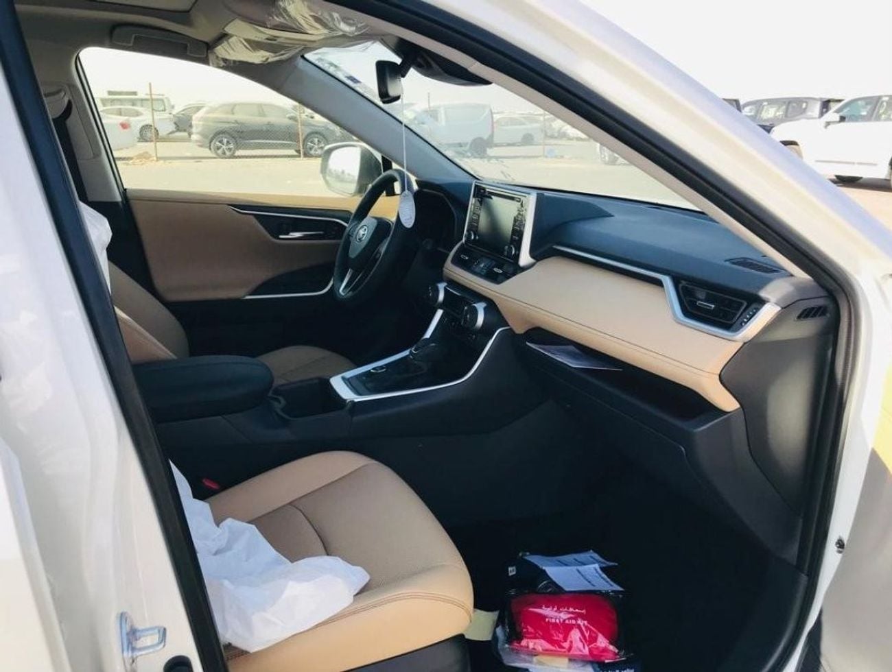 تويوتا راف ٤ 2.5L AT hybrid XLE