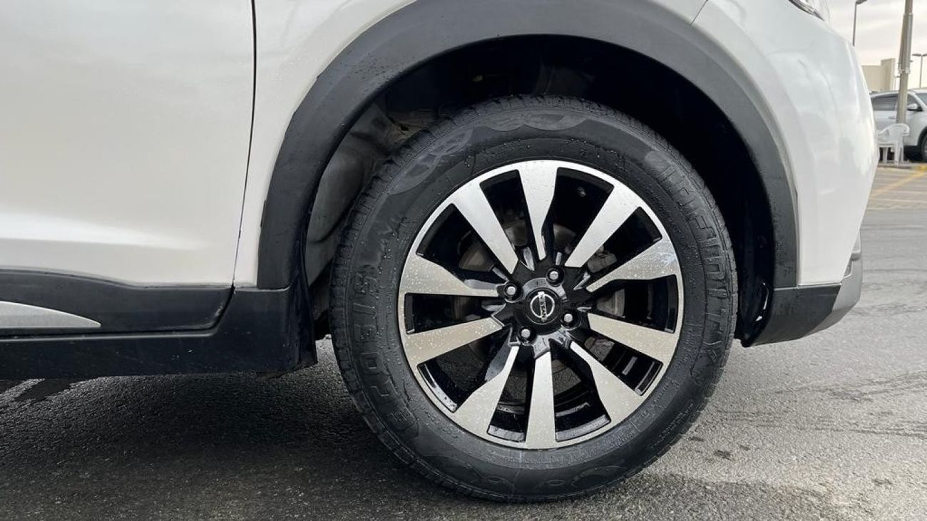 Nissan Kicks Free registration GCC خليجي