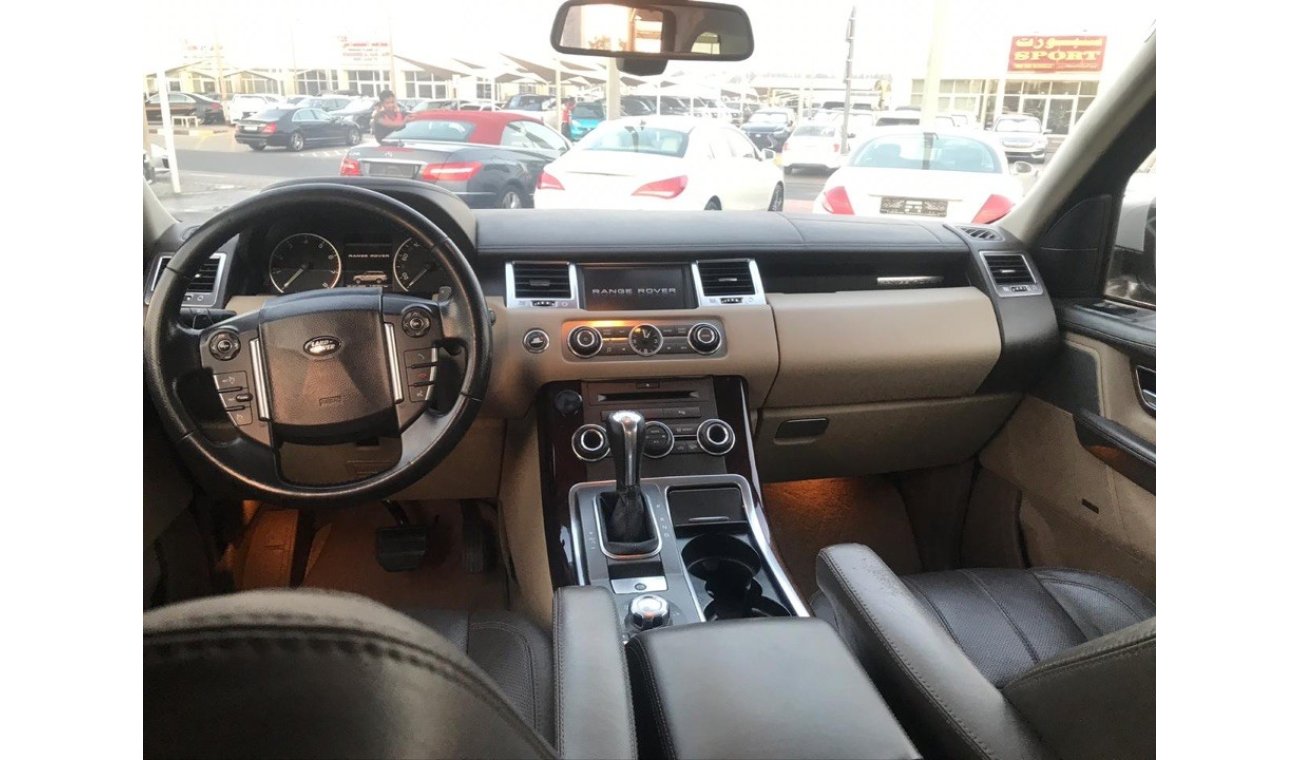 Land Rover Range Rover Sport HSE sport model 2011GCC car prefect condition and no need any maintenance for whats up cont