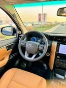 Toyota Fortuner Toyota Fortuner SR5 Plus 4.0L - Black - 0 KM - 2025