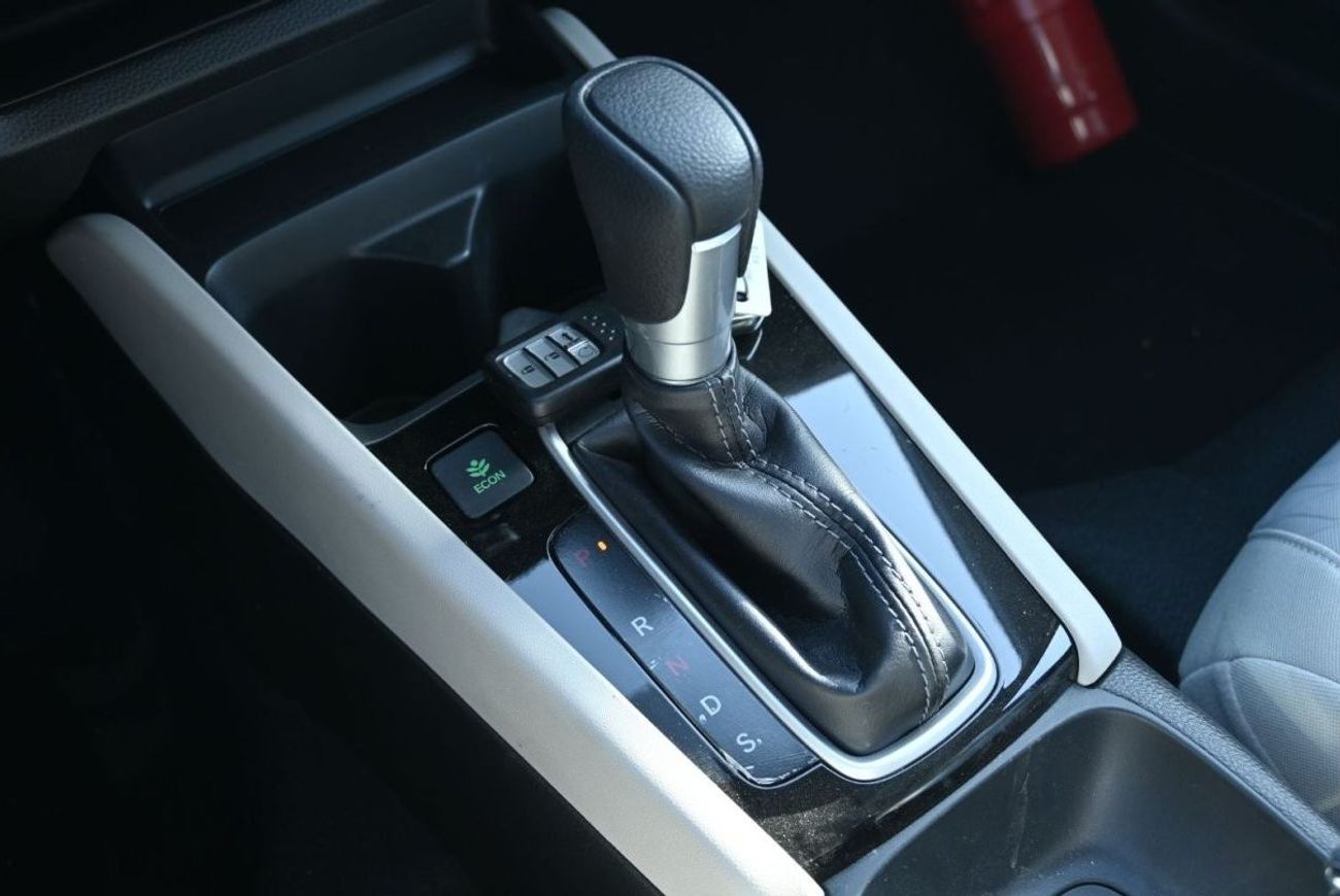 هوندا سيتي Honda City LX Sport 1.5L Petrol, FWD, Color Silver, Model 2024