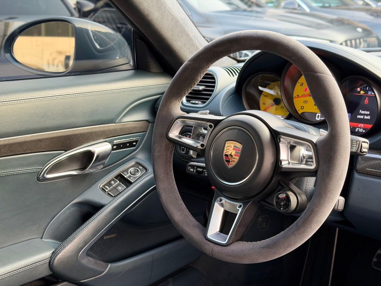 Porsche 718 Cayman Std 2.0L A/T