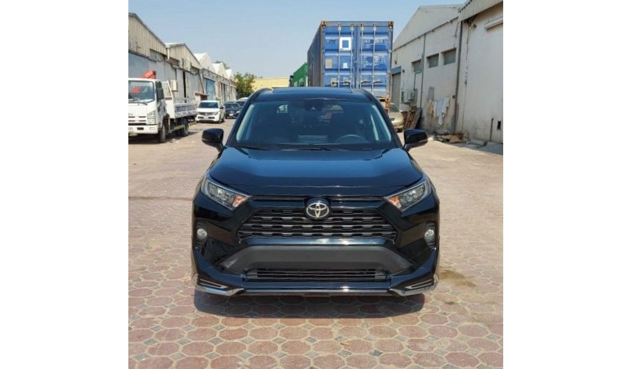 تويوتا راف ٤ TOYOTA RAV4 2019 - XLE - SUNROOF - FULL OPTION