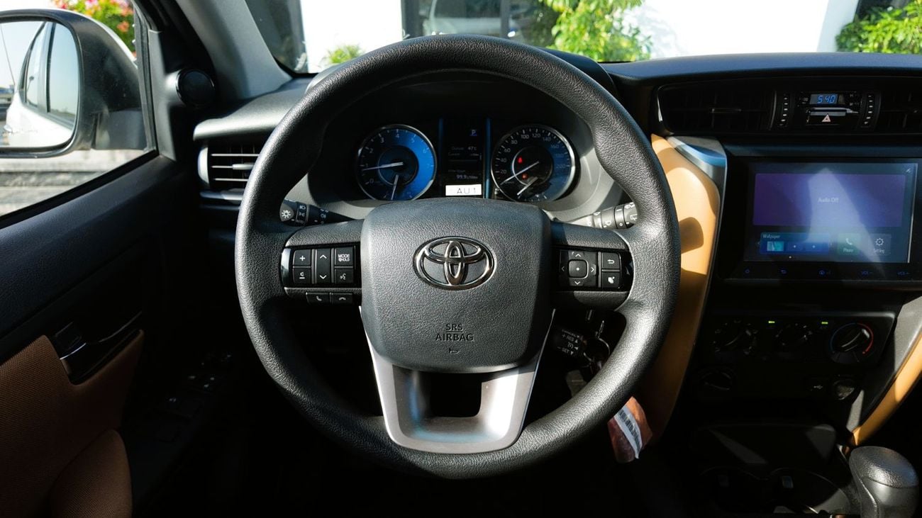 Toyota Fortuner Toyota Fortuner GX 2.7L Petrol A/T 4x4