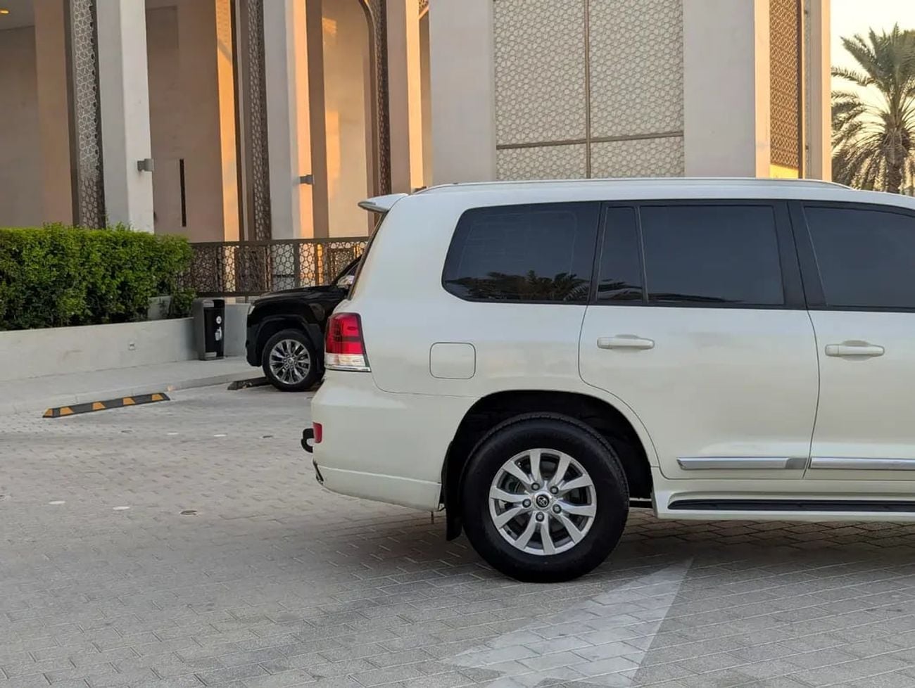 Toyota Land Cruiser GXR 2018 Diesel | GCC Specs | Full option Excellent Condition