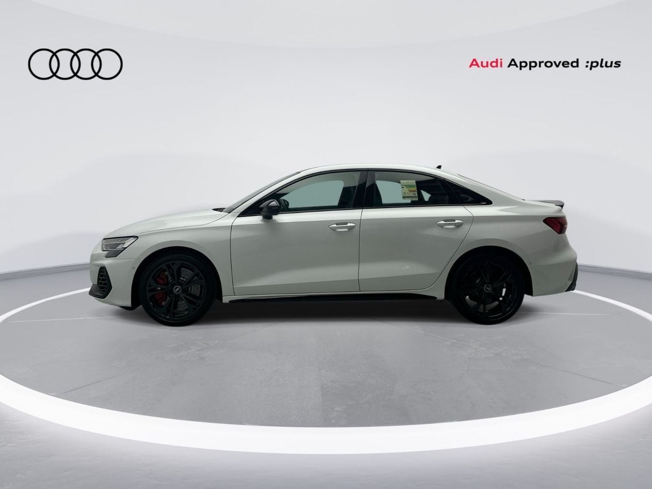 أودي S3 TFSI quattro 2.0L Sedan TFSI 333hp (Ref# 16542)