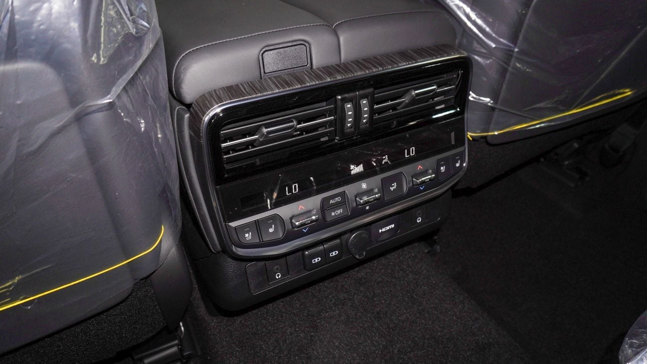 Toyota Land Cruiser VXR 3.5 L Twin Turbo V6