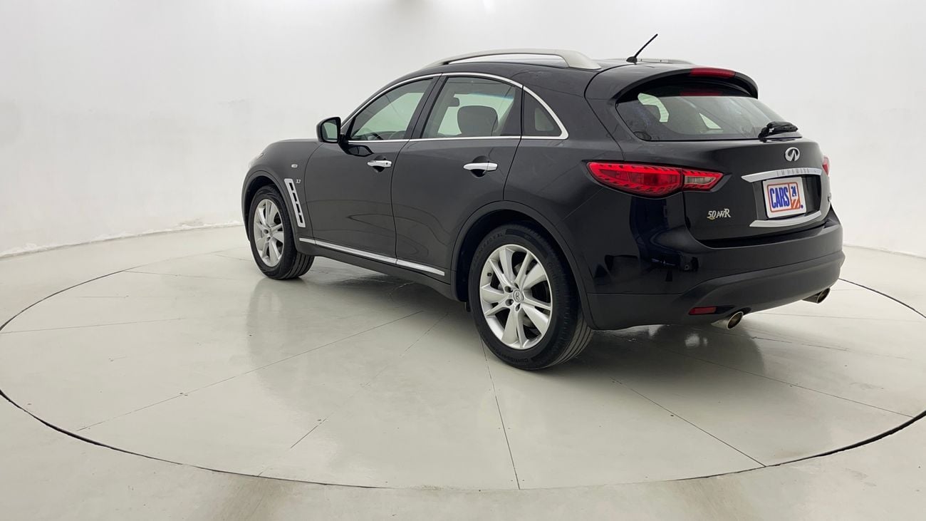 إنفينيتي QX70 LUXURY 3.7 | بدون دفعة مقدمة | اختبار القيادة في المنزل