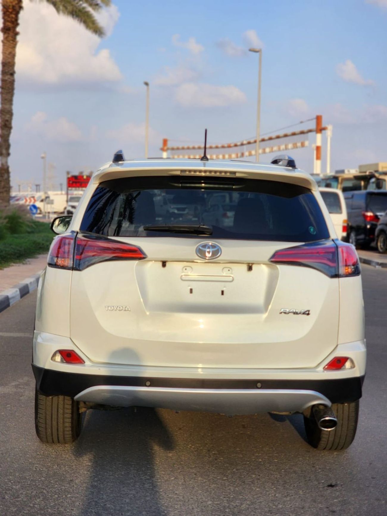 تويوتا راف ٤ TOYOTA RAV4 XLE LIMITED JAPAN