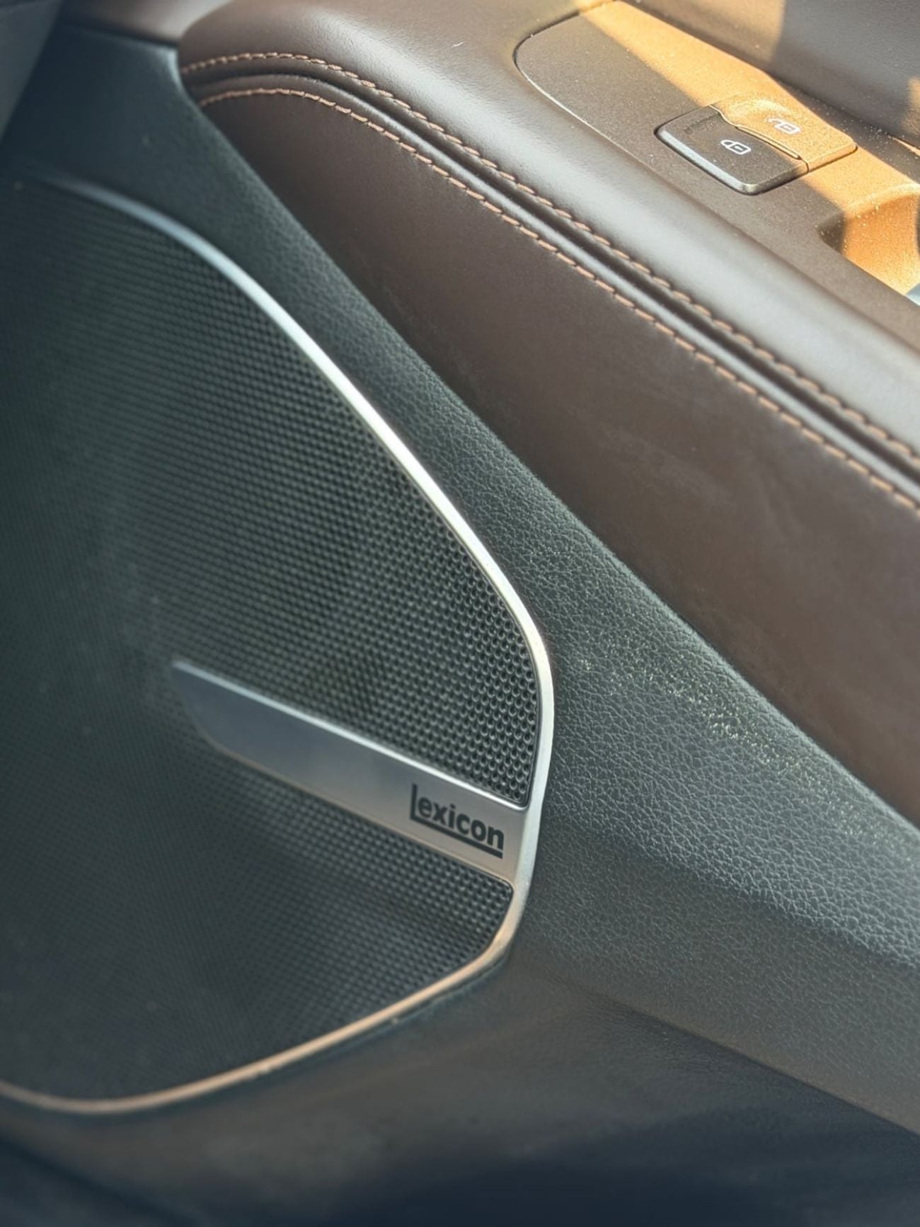 Genesis EQ900