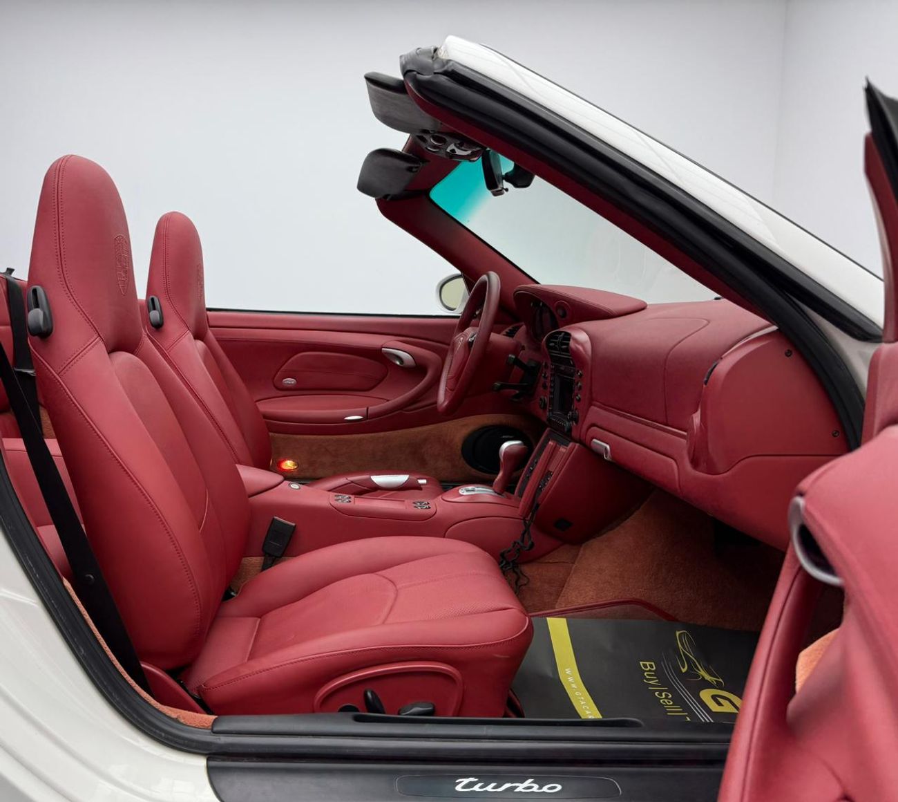 بورش 911 2004 Porsche 911 Turbo Cabriolet ,Service History ,Excellent Condition ,GCC