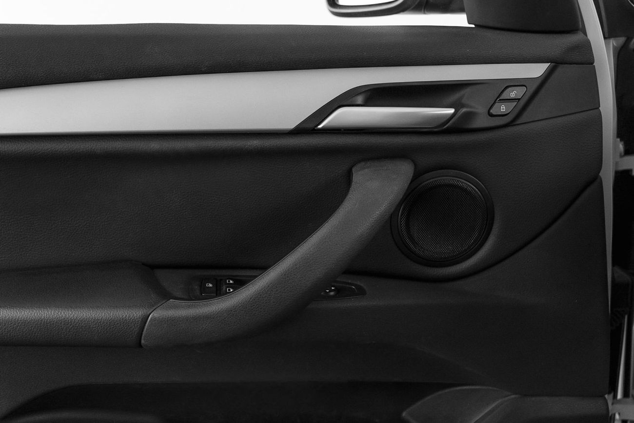 BMW X1 sDrive 20i Executive 2.0L