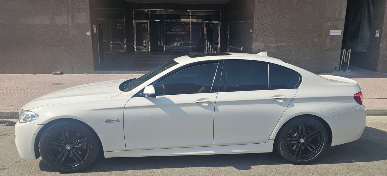 بي أم دبليو 528i