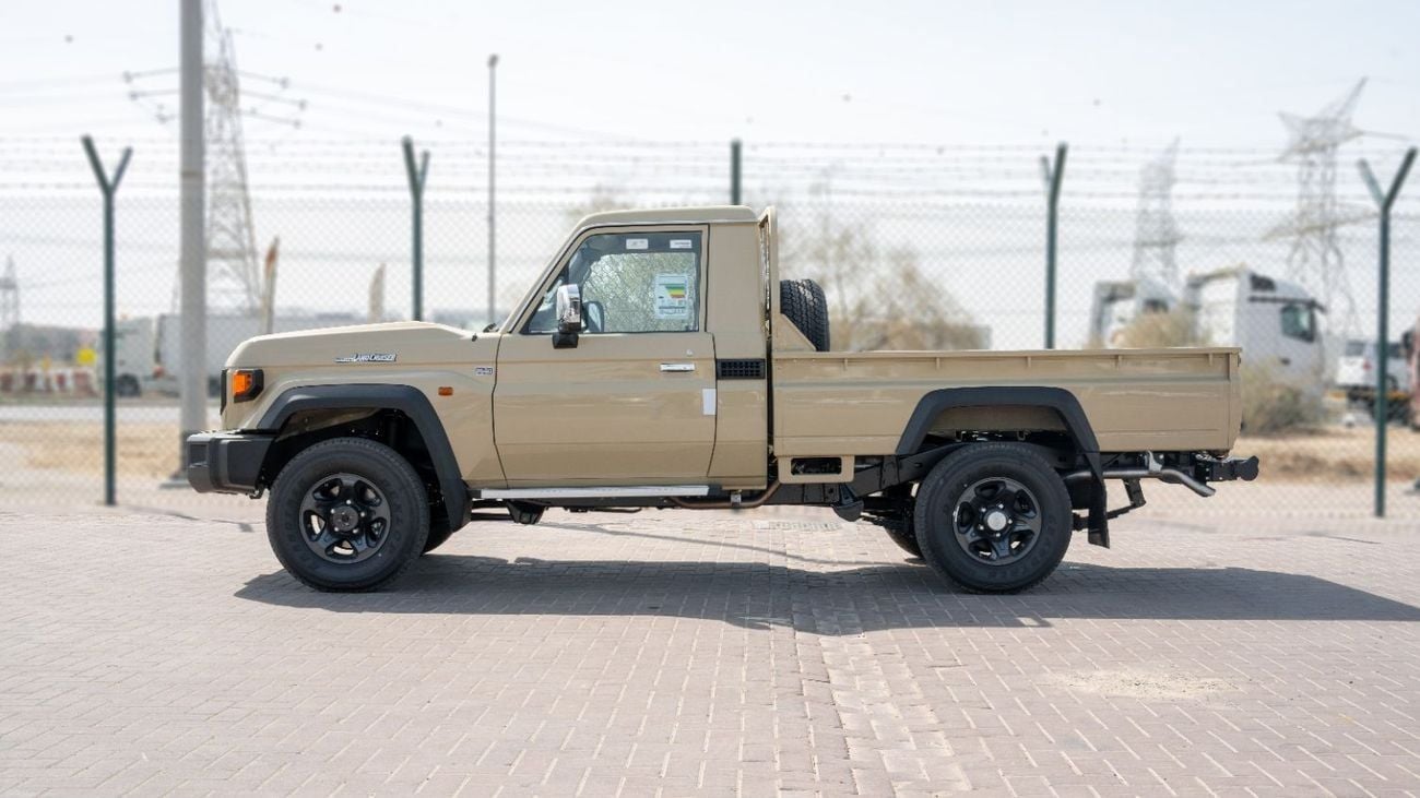 Toyota Land Cruiser Pick Up 2025 Toyota LC79 SC 4.0L Petrol MT