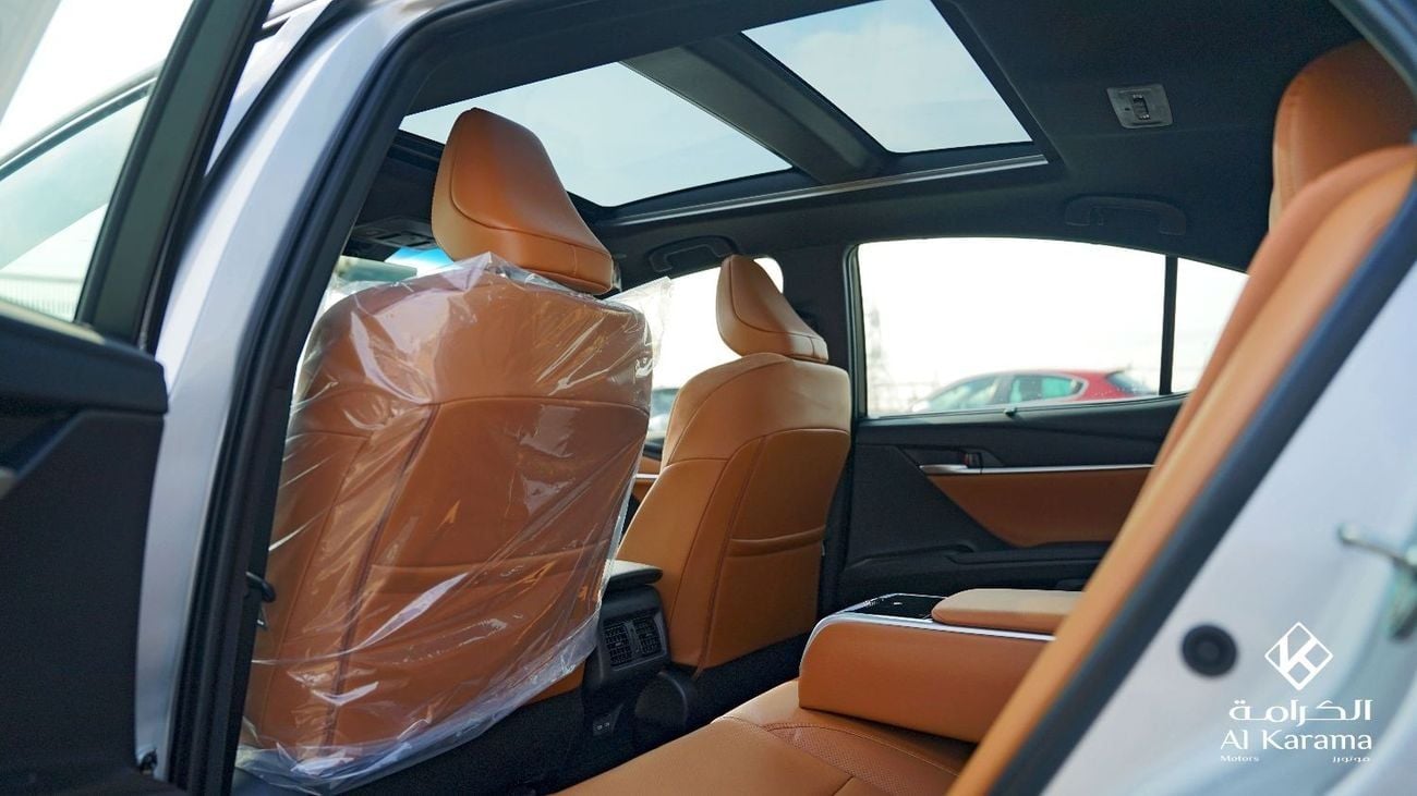 Toyota Camry Lumiere, 2.5L Hybrid with Seat Memory & Ventilation, Radar, 360 Camera