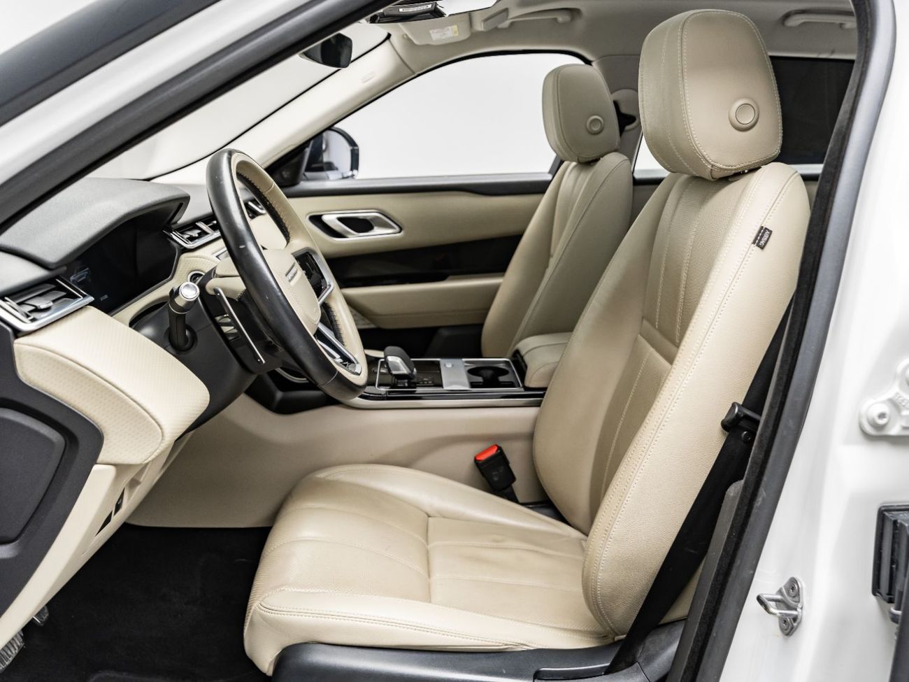 لاند روفر رينج روفر فيلار P250 R-Dynamic SE 2.0L