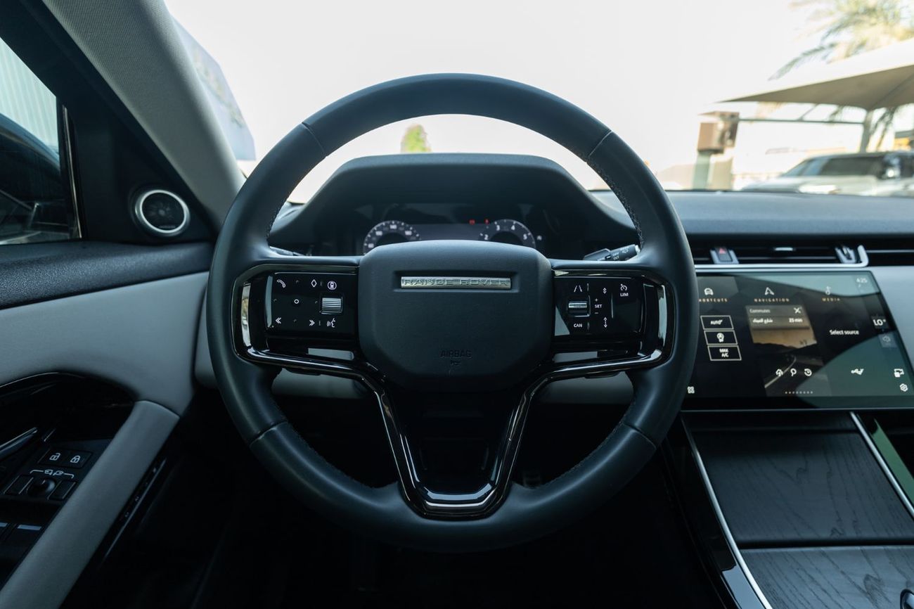 لاند روفر رانج روفر إيفوك Dynamic SE P200 2.0L