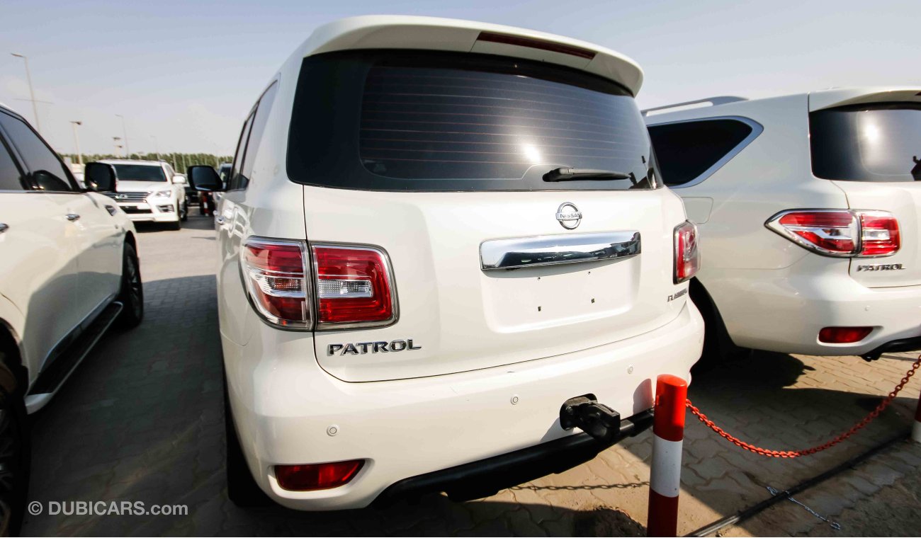 Nissan Patrol SE With Platinum Badge