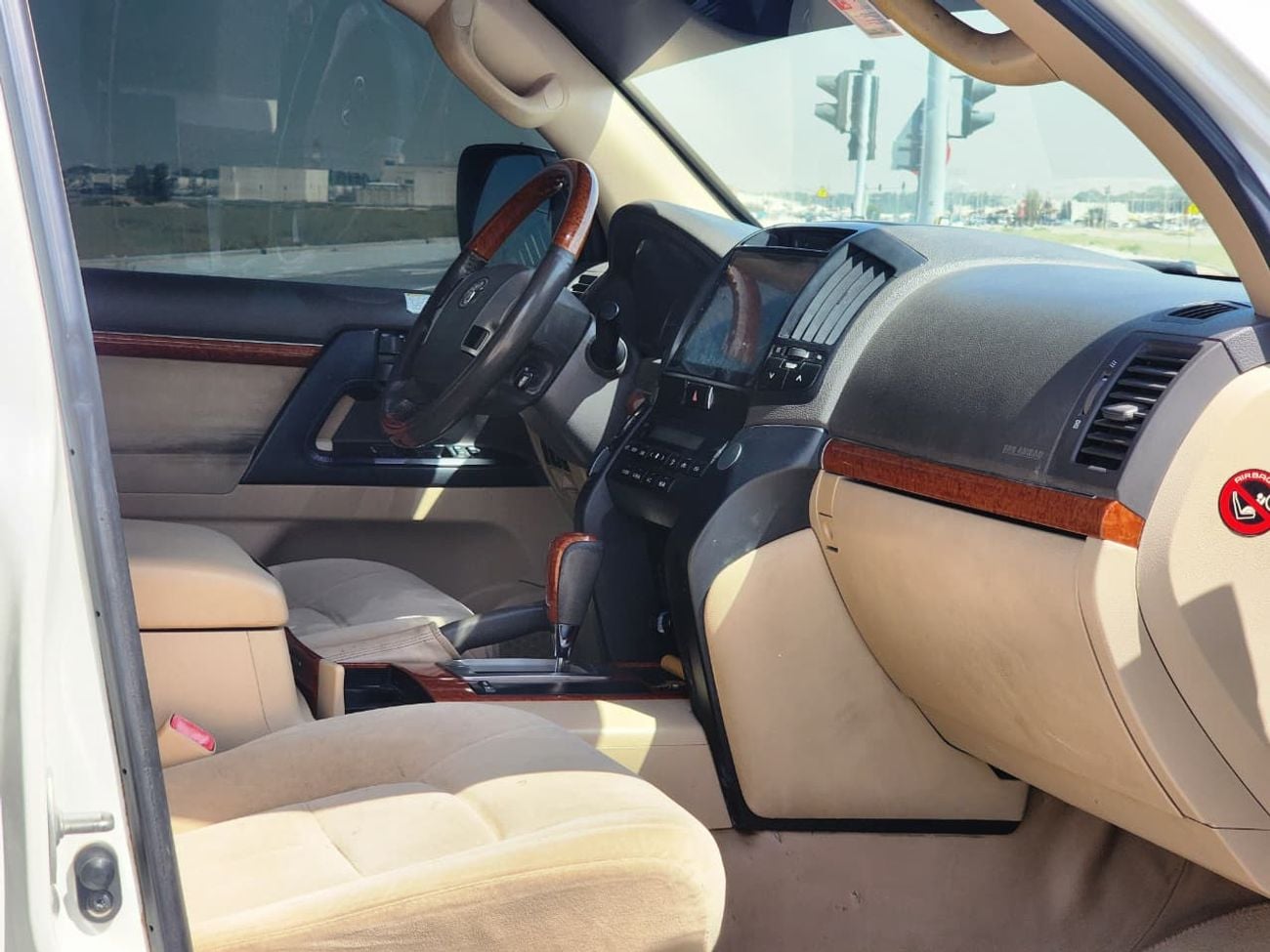 Toyota Land Cruiser GXR V8