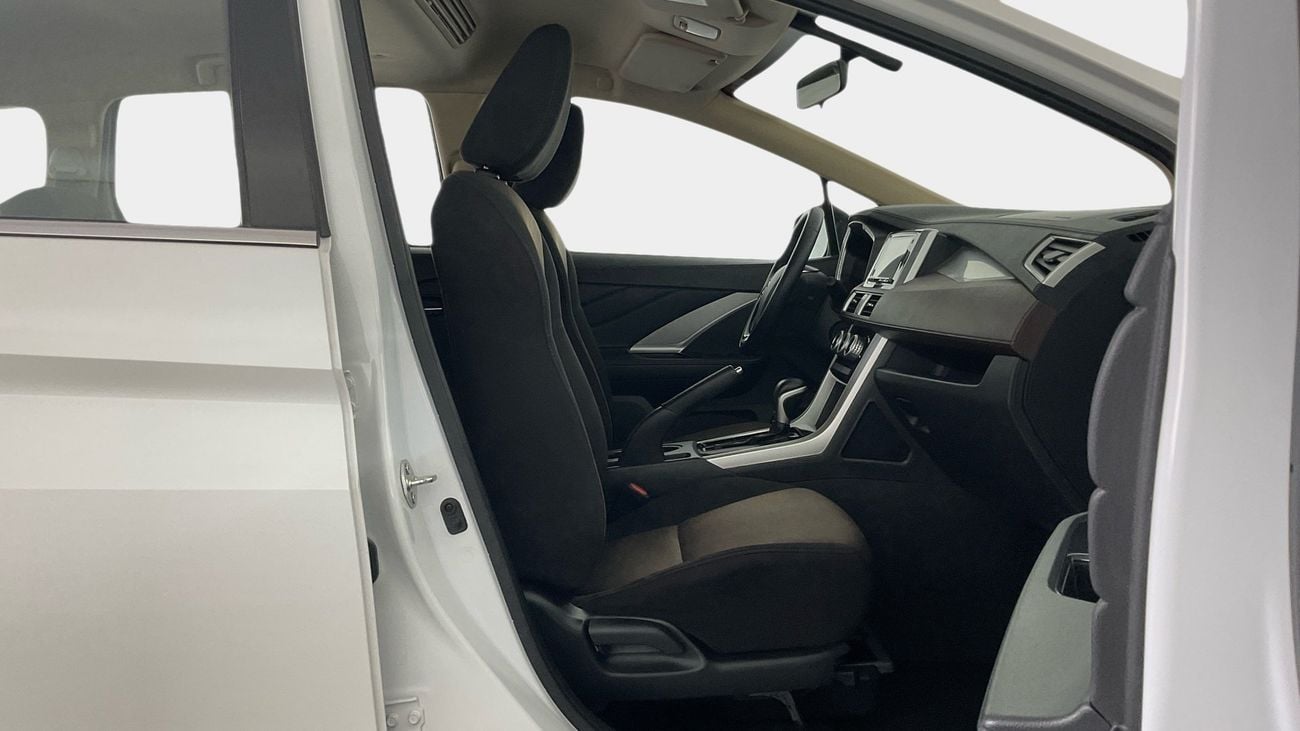 ميتسوبيشي إكسباندر كروس Premium | شامل الضمان | 0 ﺪﻔﻋﺓ ﺃﻮﻟﻯ