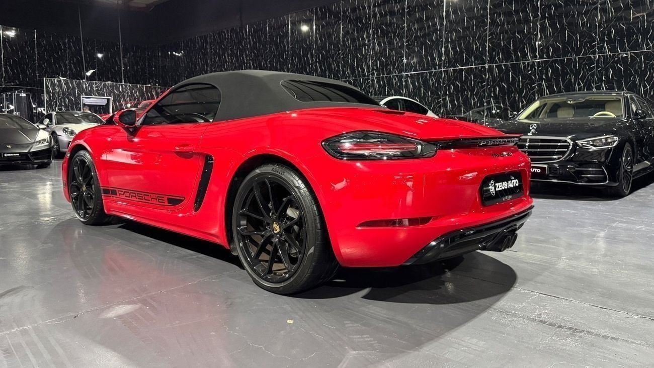 بورش بوكستر 718 Std 2.0L A/T 2024 Porsche 718 Boxster Style Edition, 2026 Porsche Warranty , Low Kms, GCC