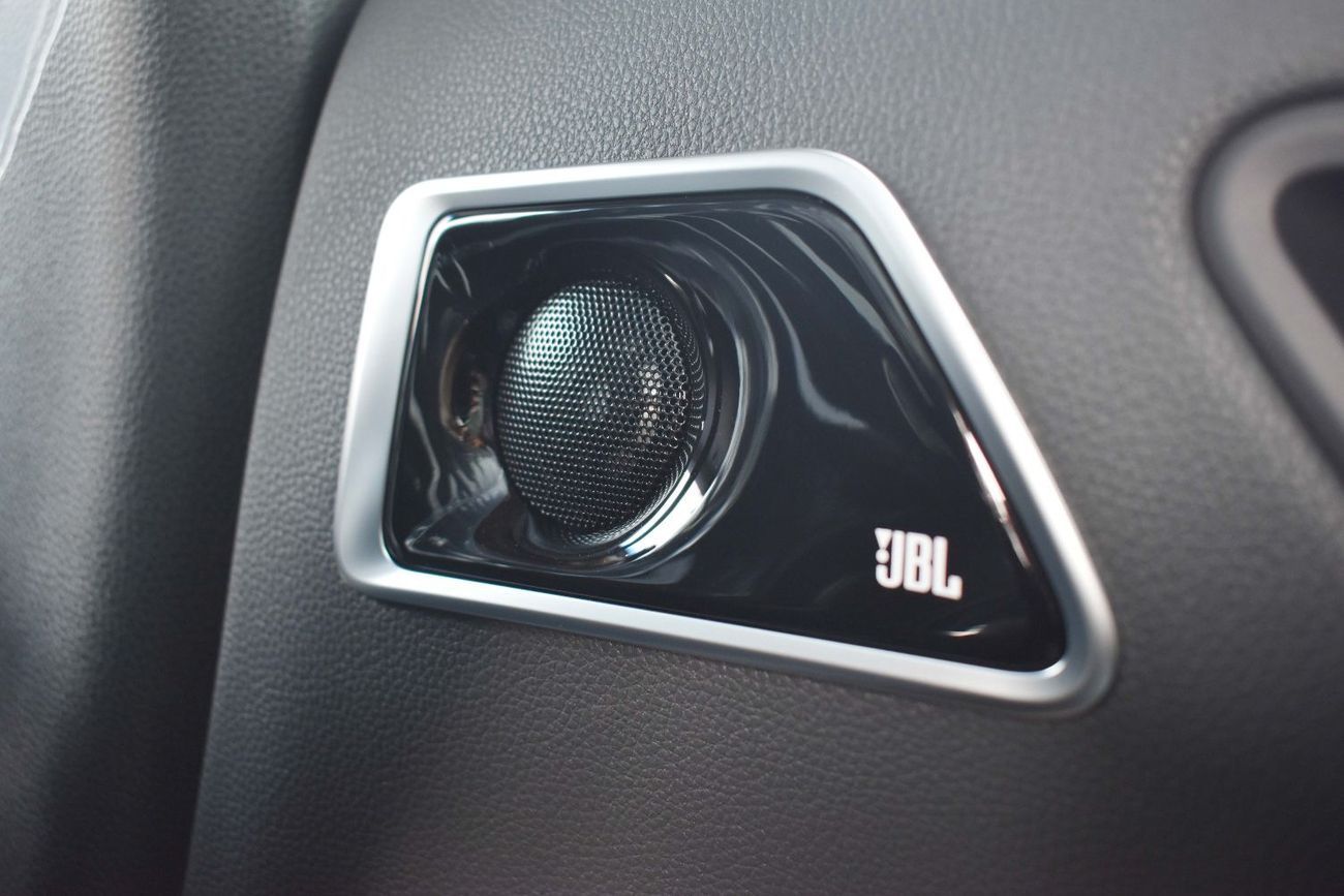 Toyota Land Cruiser VX 3.5L HYBRID