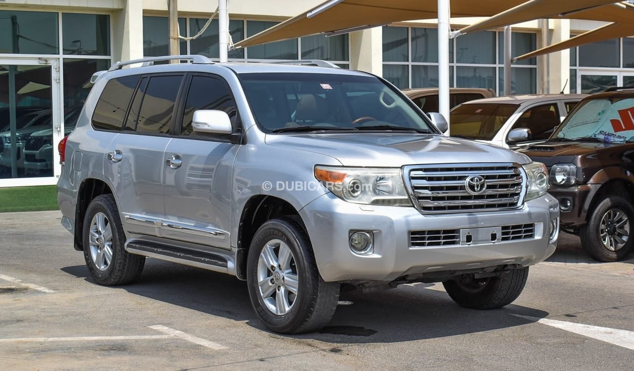 Toyota Land Cruiser GXR V6