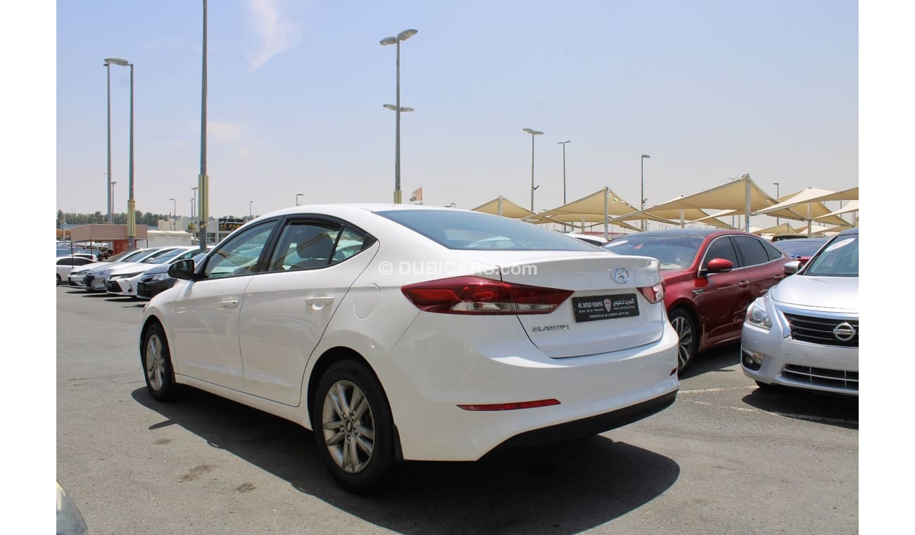 Hyundai Elantra GL ACCIDENTS FREE - GCC - PERFECT CONDITION INSIDE OUT - ENGINE 1600 CC
