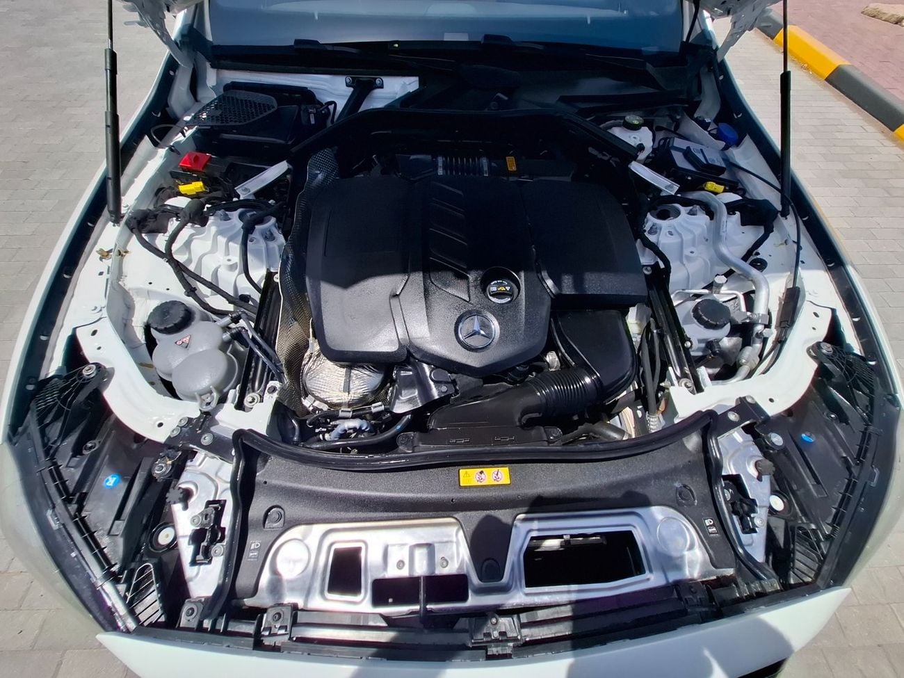 Mercedes Benz E220 Mercedes-Benz  E220d 2025 full option