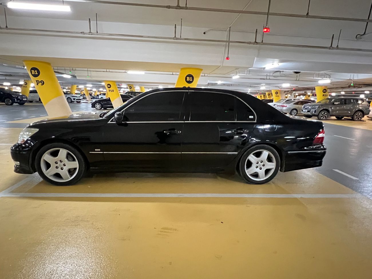 Lexus LS 430 RTA Passed | Half Ultra | Spoiler Kit Installed