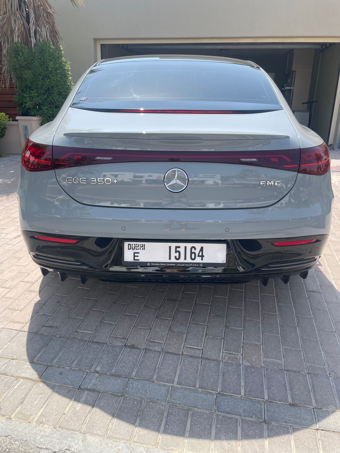 مرسيدس بنز EQE 350+ Premium +