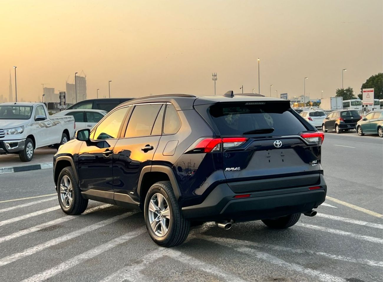 Toyota RAV4 2025 Toyota Rav4 Hybrid HEV XLE Premium Full Option 2.5L V4 - Push Start With Radar - AWD 4x4 - Trun