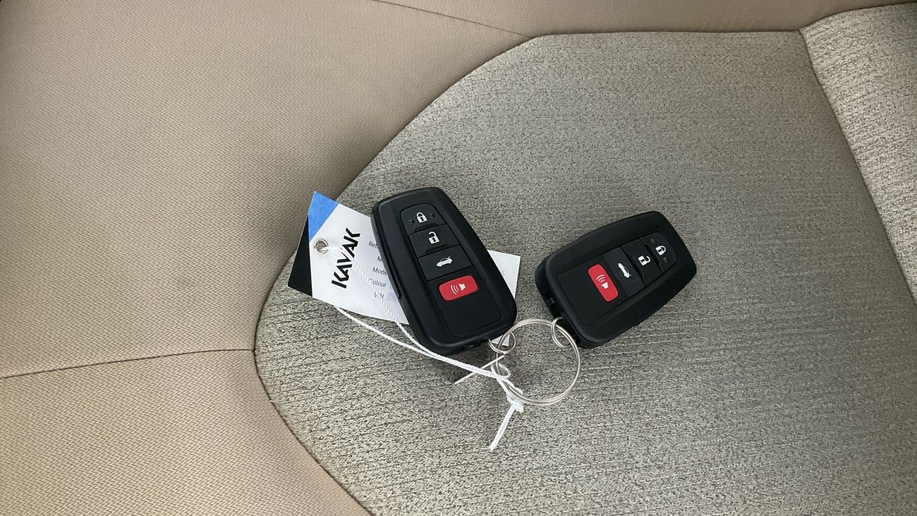 تويوتا كامري SE | upto AED 20,000 Ramadan Discount | شامل الضمان | 0 ﺪﻔﻋﺓ ﺃﻮﻟﻯ