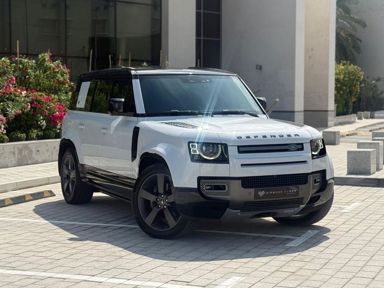 لاند روفر ديفندر 110 X P525 5.0L