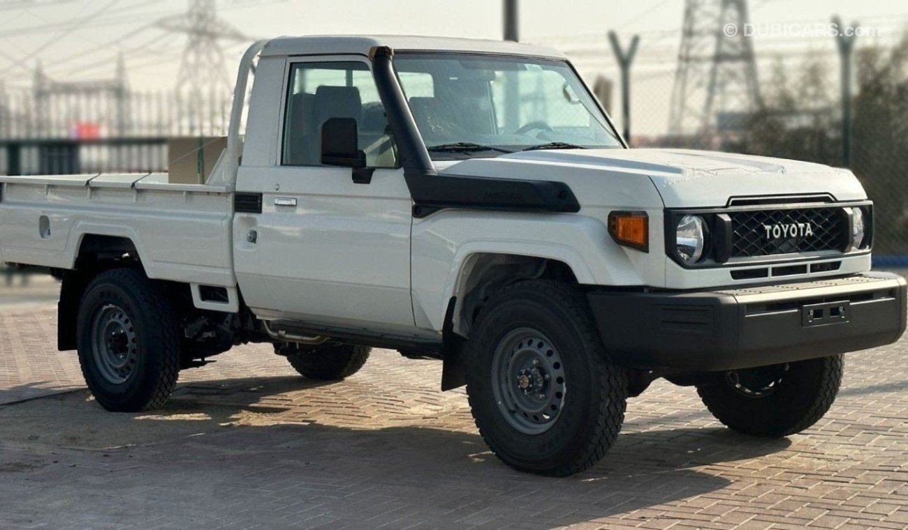 تويوتا لاند كروزر بيك آب LAND CRUISER LC79 4.2L V6 DIESEL 2024 0KM