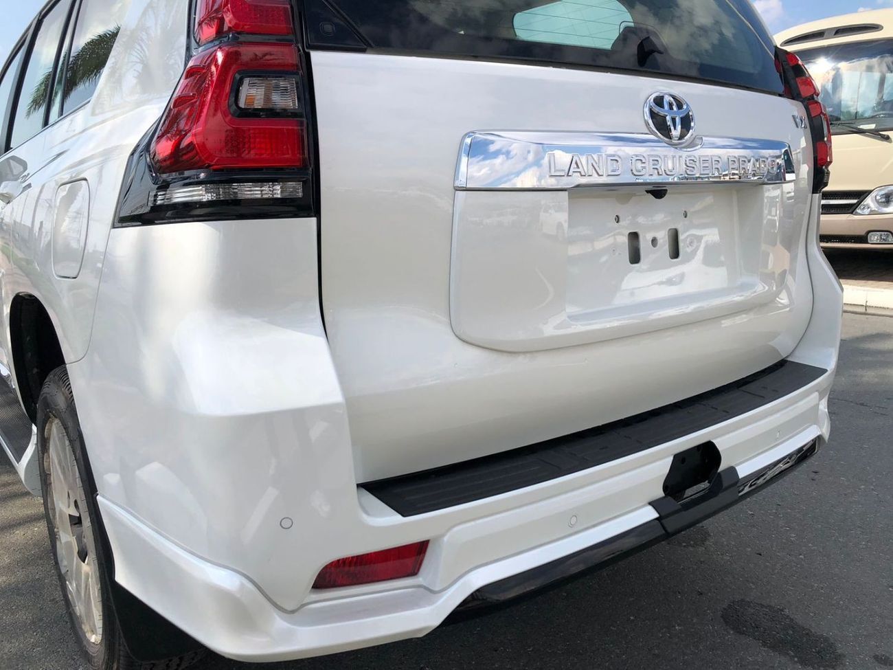 Toyota Prado TOYOTA_LANDCRUISER_PRADO_VX_2023_4.0_4WD_FULL_OPTIONS