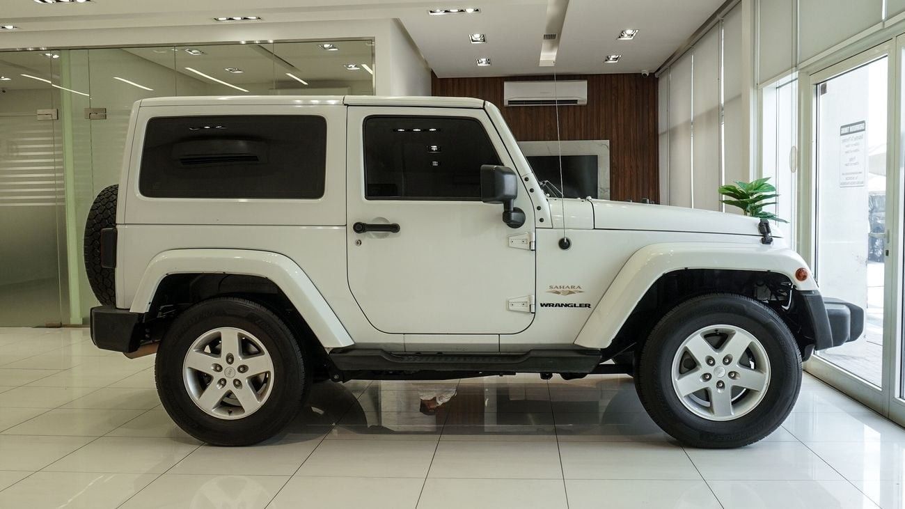 Jeep Wrangler Sahara 3.6L A/T