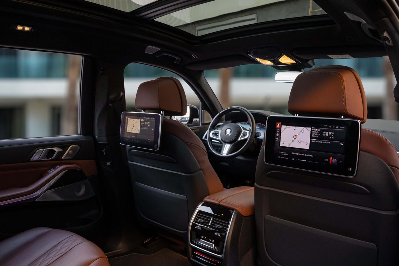 بي أم دبليو X7 X7 xDrive 40i M-KIT | 4,407 P.M | 0% Downpayment | BMW Warranty!