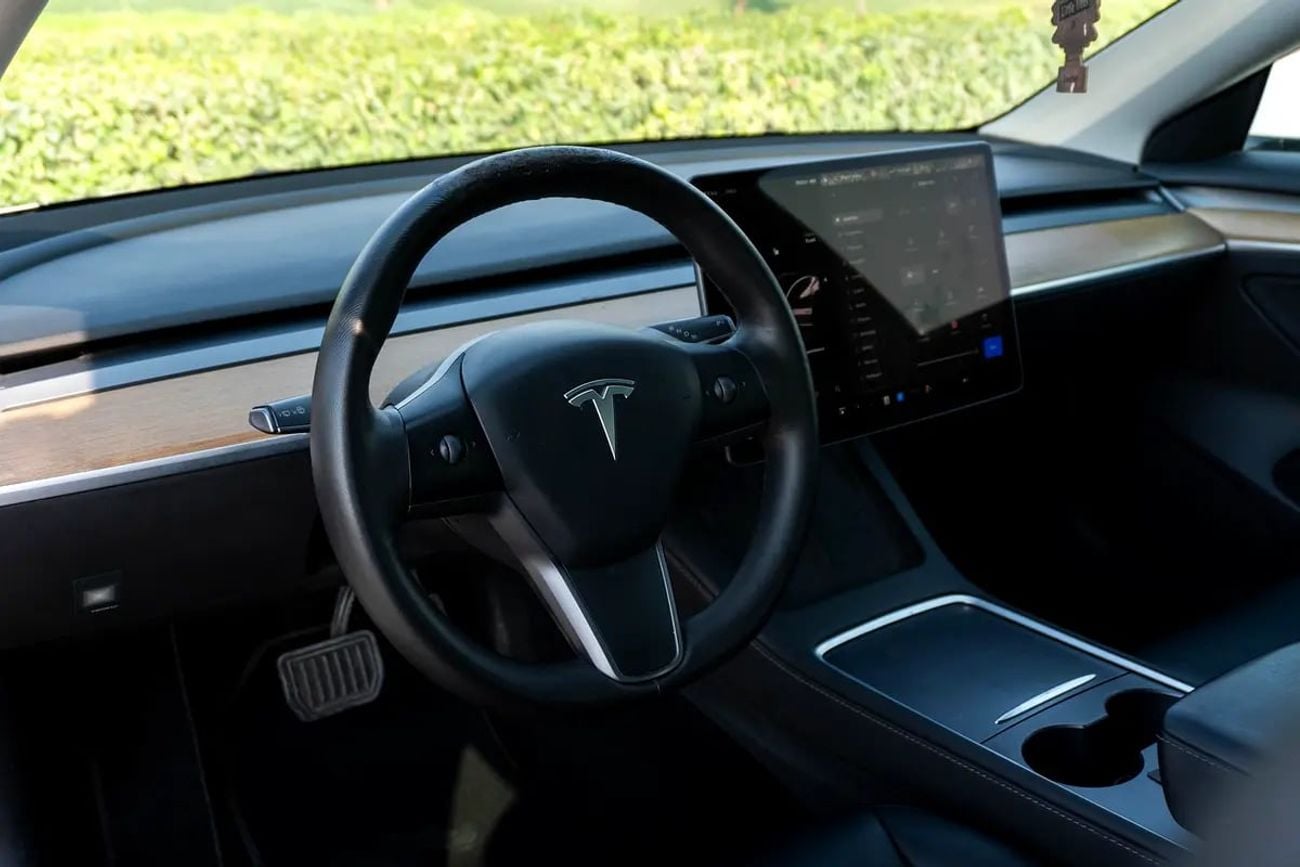 تسلا موديل 3 GCC Spec