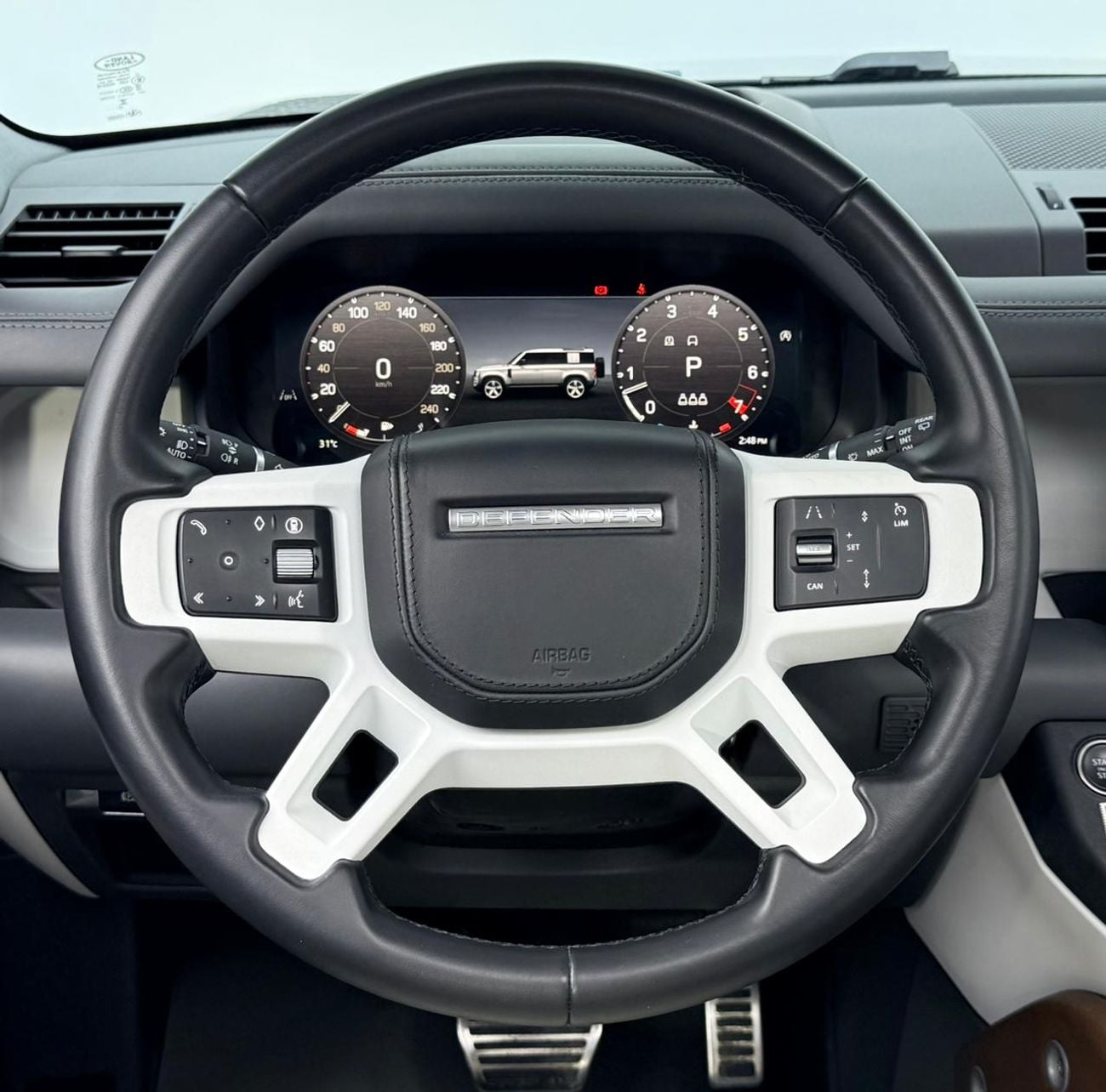 لاند روفر ديفندر 2024 Land Rover Defender 110 HSE P400, 2028 LR Warranty, 2029 LR Service Pack, Fully Loaded, GCC